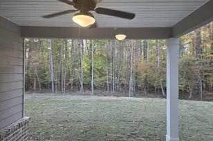 3245 Lions Ruby Ln, Atlanta, GA 30349 - Photo 9