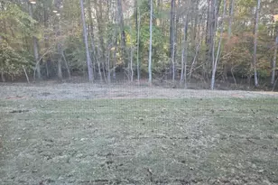 3245 Lions Ruby Ln, Atlanta, GA 30349 - Photo 11