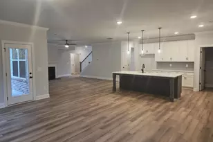 3245 Lions Ruby Ln, Atlanta, GA 30349 - Photo 15