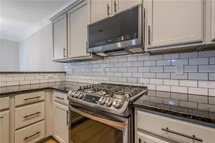 4825 Hastings Terrace, Alpharetta, GA 30005 - Photo 9