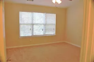 962 Tree Creek Blvd, Lawrenceville, GA 30043 - Photo 15