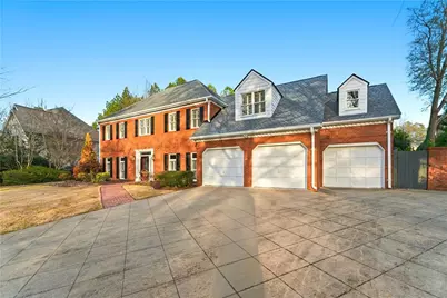 2903 Ashebrooke Drive NE, Marietta, GA 30068 - Photo 3