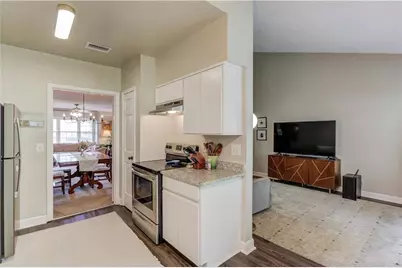 6381 E Deerhollow Way, Peachtree Corners, GA 30092 - Photo 13
