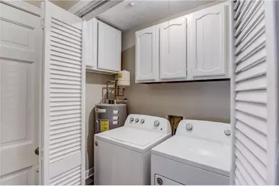 6381 E Deerhollow Way, Peachtree Corners, GA 30092 - Photo 13