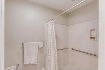 6381 E Deerhollow Way, Peachtree Corners, GA 30092 - Photo 17