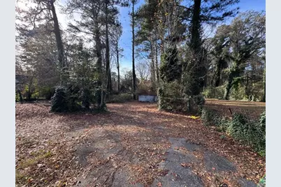 2169 Delowe Drive, Atlanta, GA 30344 - Photo 37