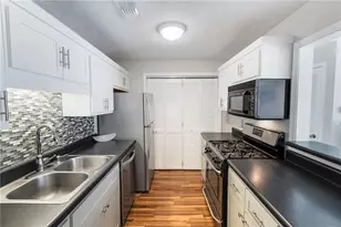 514 Berkeley Woods Dr, Duluth, GA 30096 - Photo 7