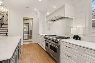 210 Nelson Ferry Rd, Decatur, GA 30030 - Photo 15