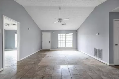 1050 Longview Trail, Griffin, GA 30223 - Photo 5