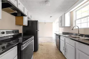 1050 Longview Trail, Griffin, GA 30223 - Photo 7