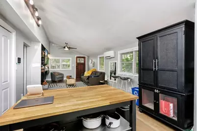 677 Holmes Street NW, Atlanta, GA 30318 - Photo 9