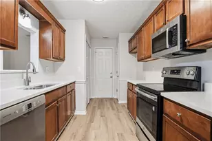 1035 Octavia Ct, Winder, GA 30680 - Photo 7