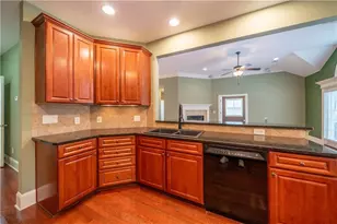 4758 Rose Arbor Dr NW, Acworth, GA 30101 - Photo 11