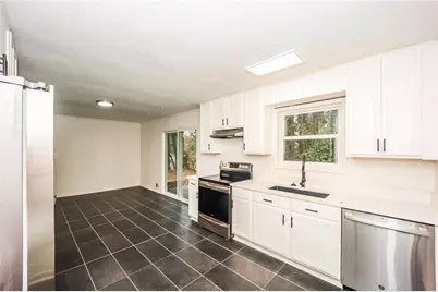 5726 Southwick Court SW, Atlanta, GA 30349 - Photo 15