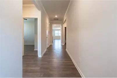 6872 Lake Overlook Lane, Flowery Branch, GA 30542 - Photo 5