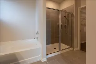 6872 Lake Overlook Ln, Flowery Branch, GA 30542 - Photo 31