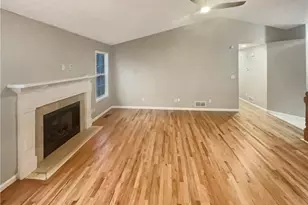 536 Bluff Ct, Woodstock, GA 30188 - Photo 7