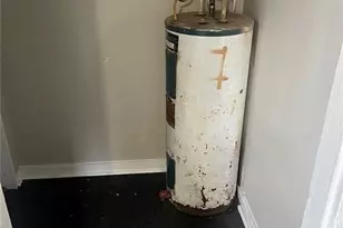 304 S Cherokee St, La Fayette, GA 30728 - Photo 33