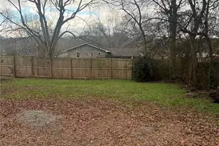 304 S Cherokee St, La Fayette, GA 30728 - Photo 11