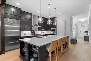 1041 Baldwin Dr, Alpharetta, GA 30009 - Photo 3