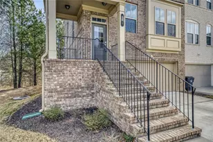 901 Sunset Park Dr, Suwanee, GA 30024 - Photo 3