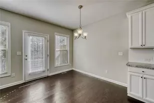 901 Sunset Park Dr, Suwanee, GA 30024 - Photo 7