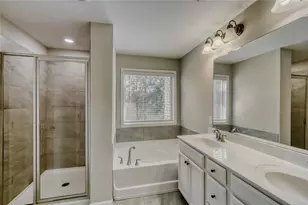 901 Sunset Park Dr, Suwanee, GA 30024 - Photo 17