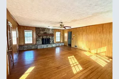 408 Peters Street, Calhoun, GA 30701 - Photo 3