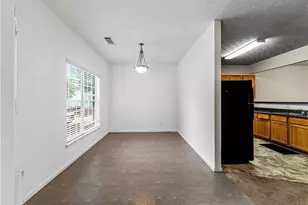 2523 Walden Lake Dr, Decatur, GA 30035 - Photo 3