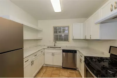 208 Natchez Trace, Sandy Springs, GA 30350 - Photo 9