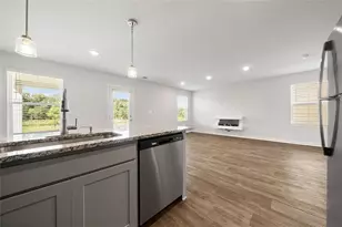 227 River Meadow Dr, Lagrange, GA 30241 - Photo 11