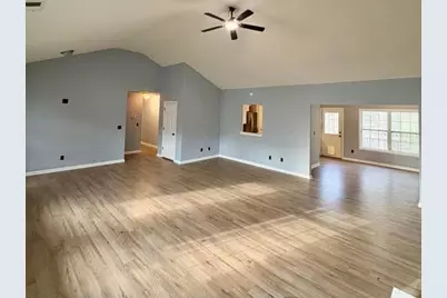 139 Marie Ct, Athens, GA 30607 - Photo 5