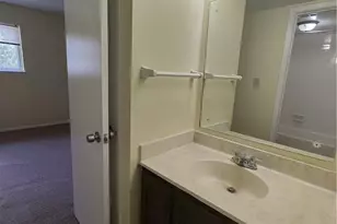 615 Garden Walk Dr, Stone Mountain, GA 30083 - Photo 11