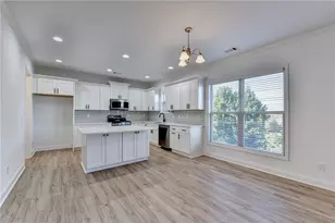 3670 Baxley Ridge Dr, Suwanee, GA 30024 - Photo 11