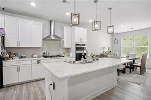 7925 Tiberon Pkwy, Cumming, GA 30028 - Photo 9