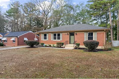 2533 Plantation Drive, East Point, GA 30344 - Photo 3