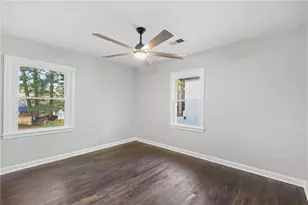 2533 Plantation Dr, East Point, GA 30344 - Photo 19