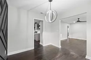 2533 Plantation Dr, East Point, GA 30344 - Photo 11