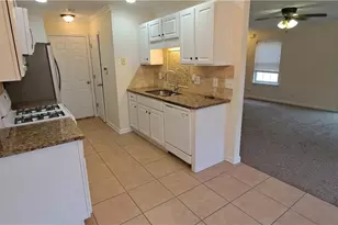 2395 Lexington Ln, Cumming, GA 30040 - Photo 7