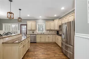 2016 Portage Point, Lawrenceville, GA 30045 - Photo 5