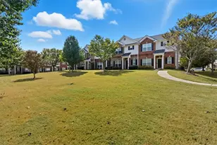 2818 Village Trce, Atlanta, GA 30344 - Photo 5