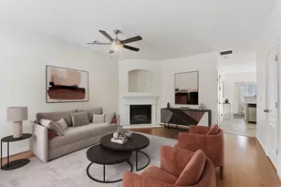 2818 Village Trce, Atlanta, GA 30344 - Photo 3