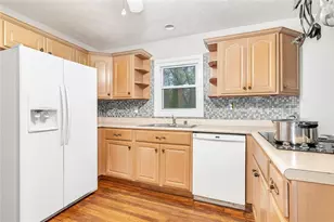 2305 Eastgate Dr, Snellville, GA 30078 - Photo 9