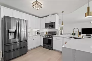 266 Balaban Cir, Woodstock, GA 30188 - Photo 11