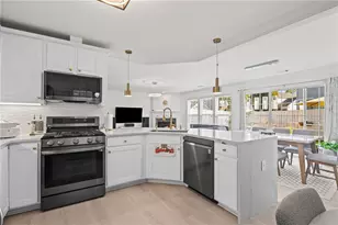 266 Balaban Cir, Woodstock, GA 30188 - Photo 13