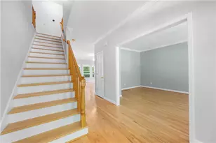 3334 Trails End Rd NE, Roswell, GA 30075 - Photo 3