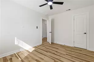 19 Robin Hood Dr, Savannah, GA 31406 - Photo 21