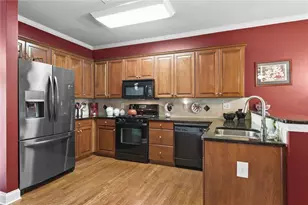 423 Royal Cres Ln E, Canton, GA 30115 - Photo 9