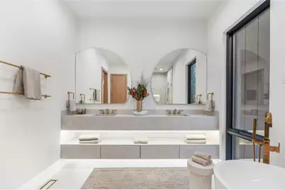 1736 Cox Road, Roswell, GA 30075 - Photo 45