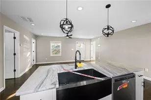 1901 Maywood Pl NW, Atlanta, GA 30318 - Photo 11